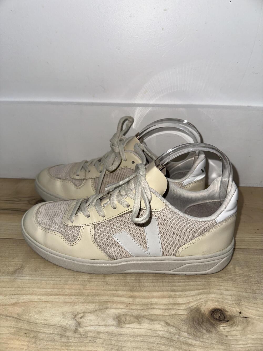 Veja Shoes Womens Size 8 Beige Mesh Low Top Lace Up Sneakers Brazil Casual - Picture 3 of 8